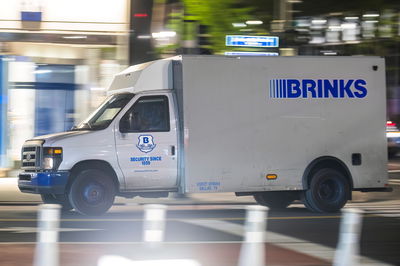 משאית שינוע של חברת ברינקס, אילוסטראציה