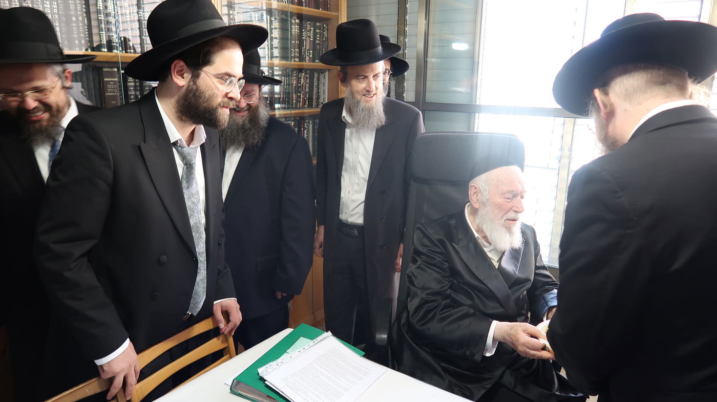 הקבלת פני רבו אצל הגר"י זילברשטיין