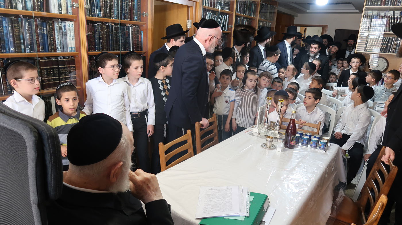 הקבלת פני רבו אצל הגר"י זילברשטיין