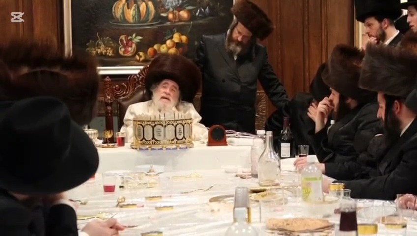 האדמו"ר מויז'ניץ בטיש נעילת החג בלוס אנג'לס