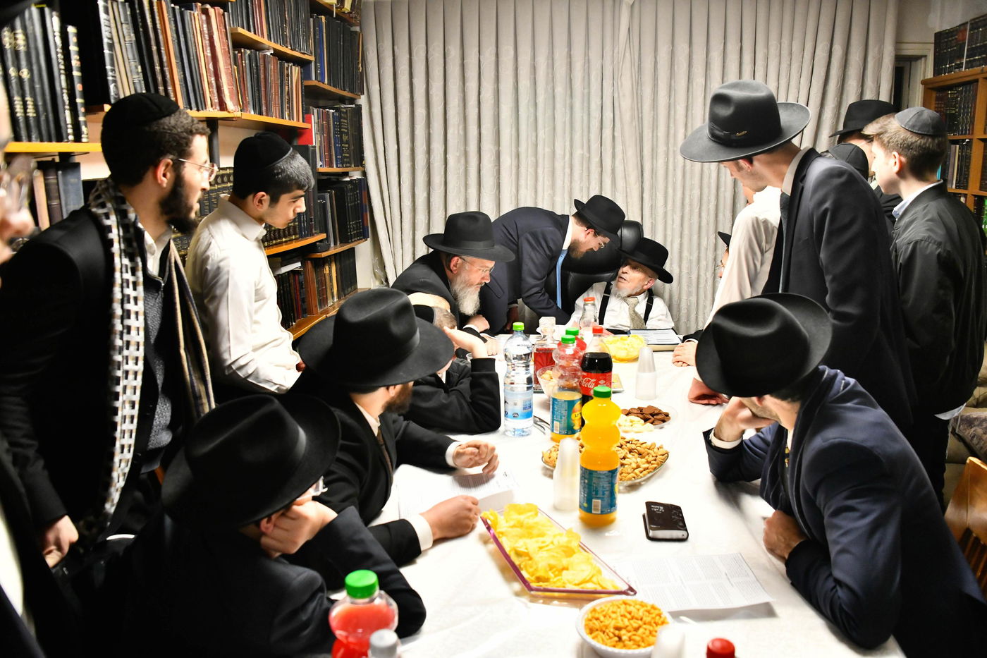 מעמד הקבלת פני רבו להגאון רבי יצחק אזרחי