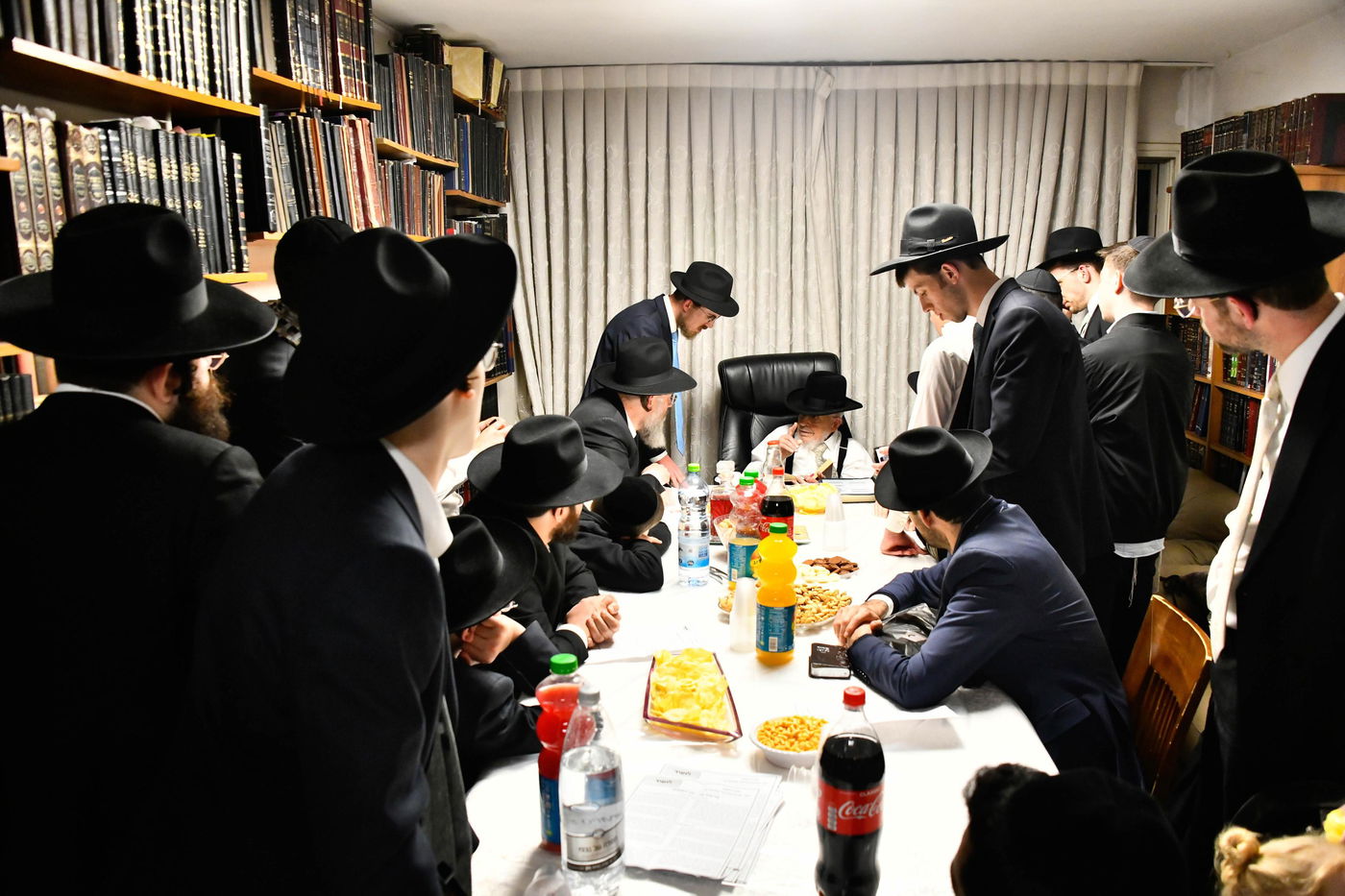 מעמד הקבלת פני רבו להגאון רבי יצחק אזרחי