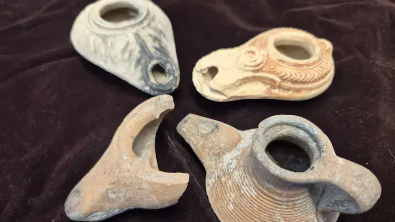 דימונה: נתפסו מטבעות וכלים עתיקים מתקופת הנביאים