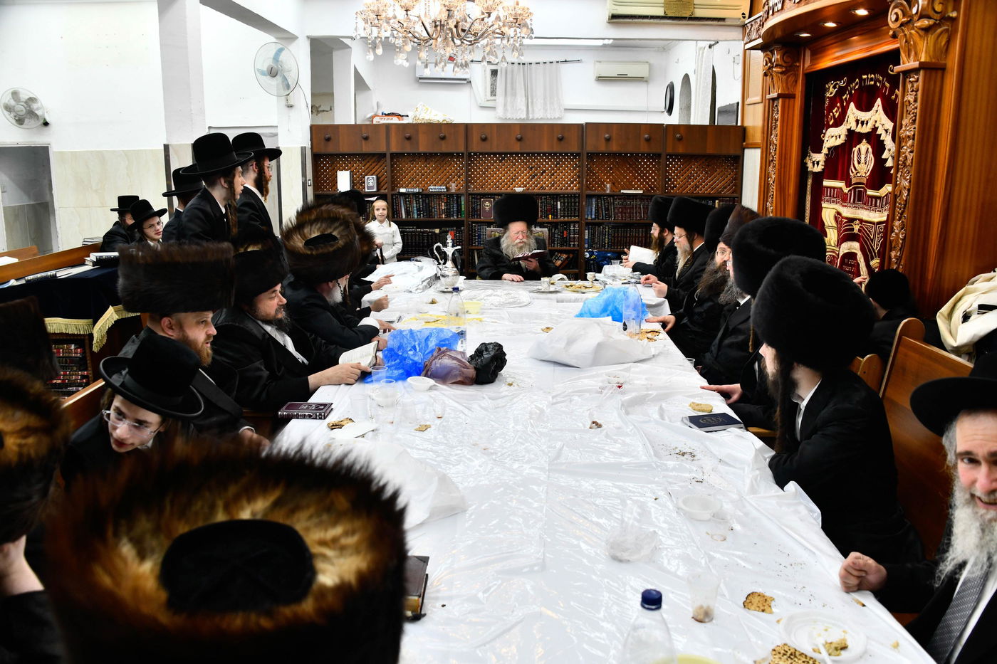 האדמו"ר מקוזמיר בנעילת החג