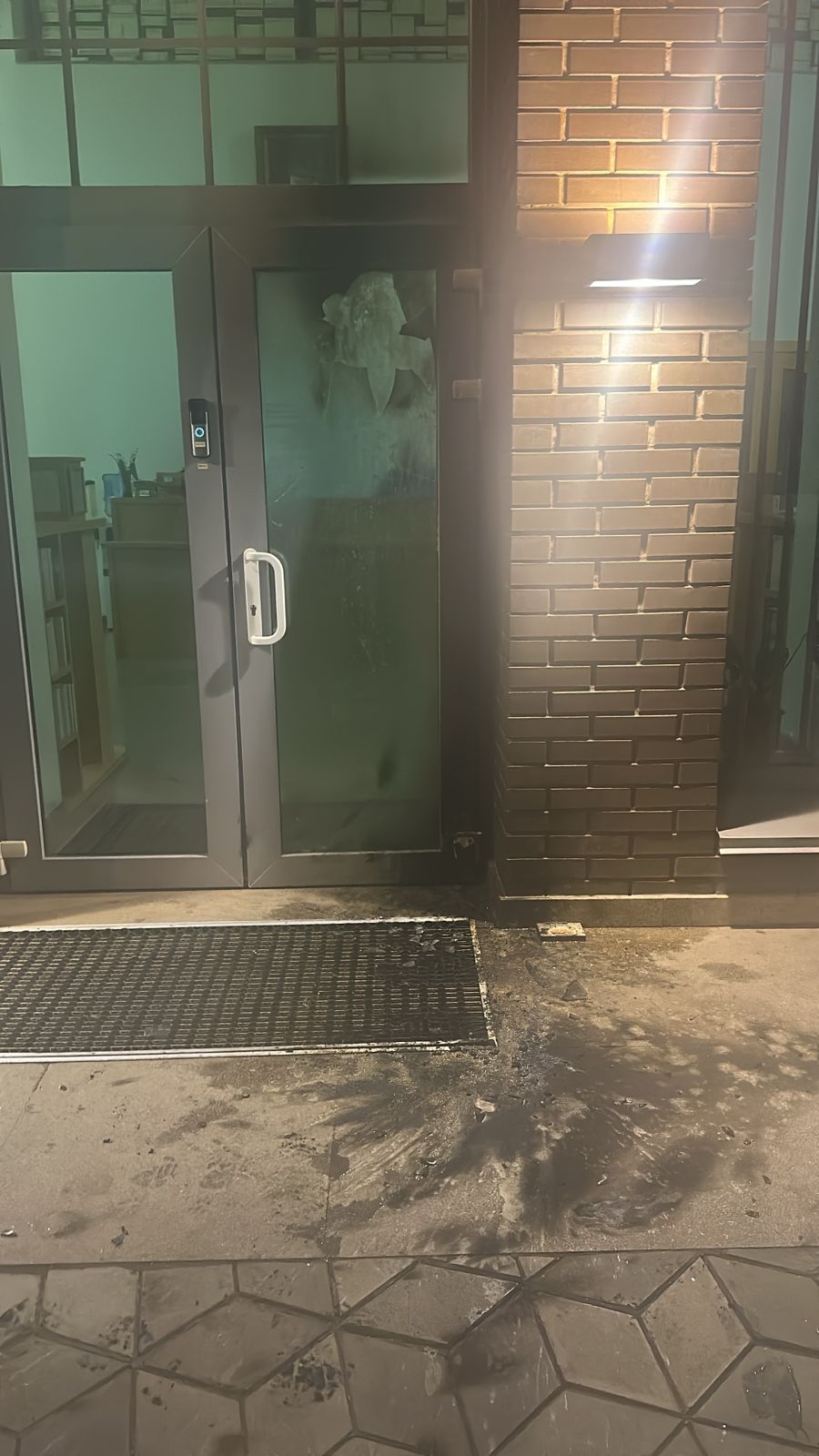 הנזק שנגרם לבית הכנסת