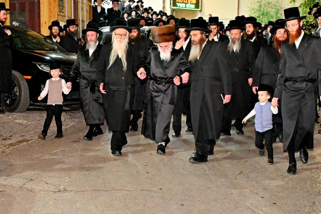 פסח בחצה"ק ויזניץ