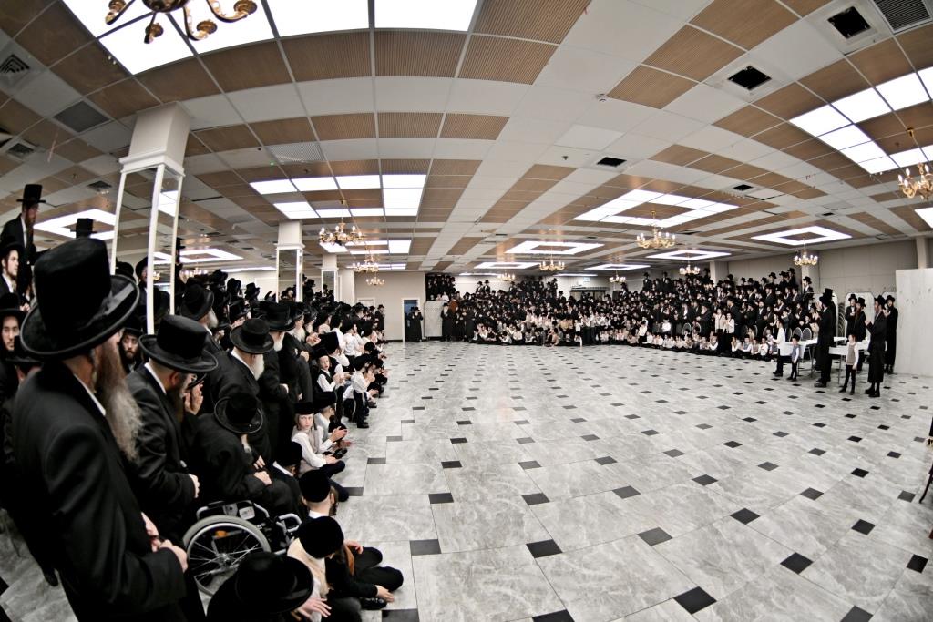 פסח בחצה"ק ויזניץ