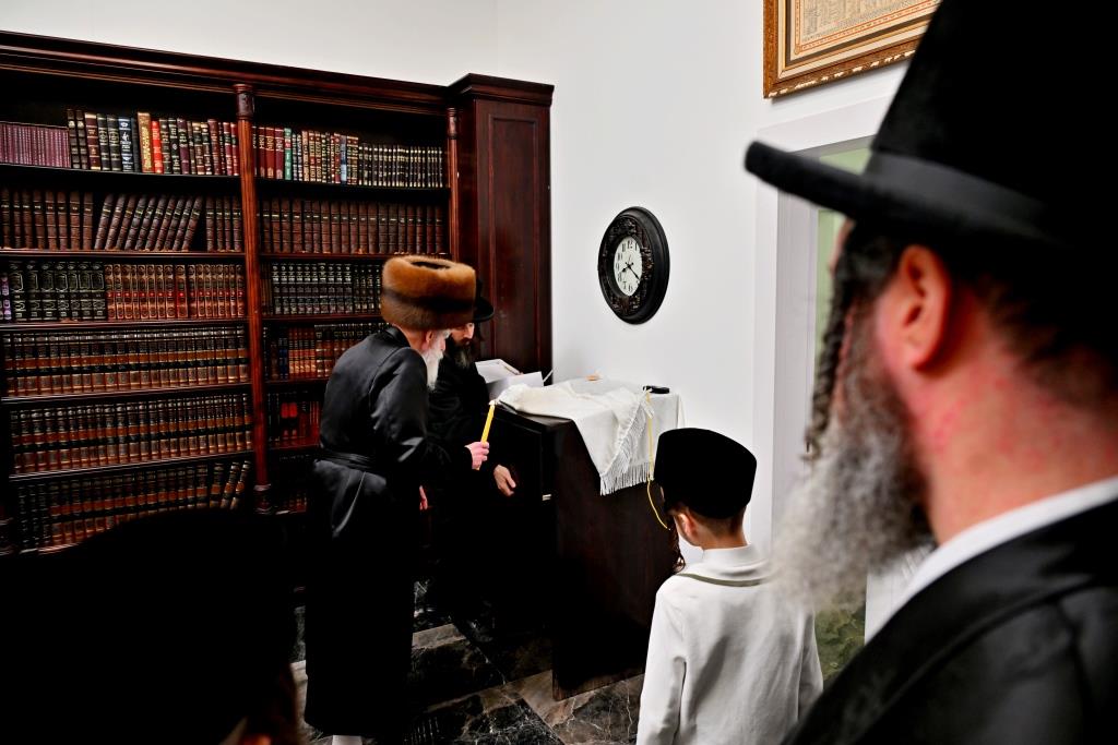 פסח בחצה"ק ויזניץ