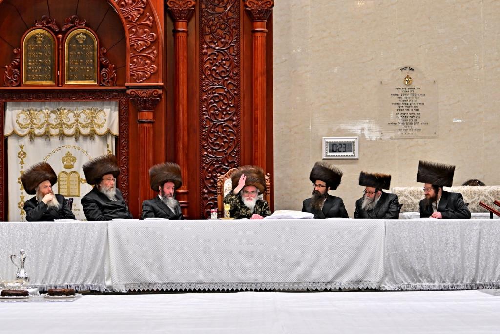 פסח בחצה"ק ויזניץ