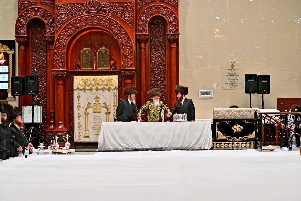 פסח בחצה"ק ויזניץ