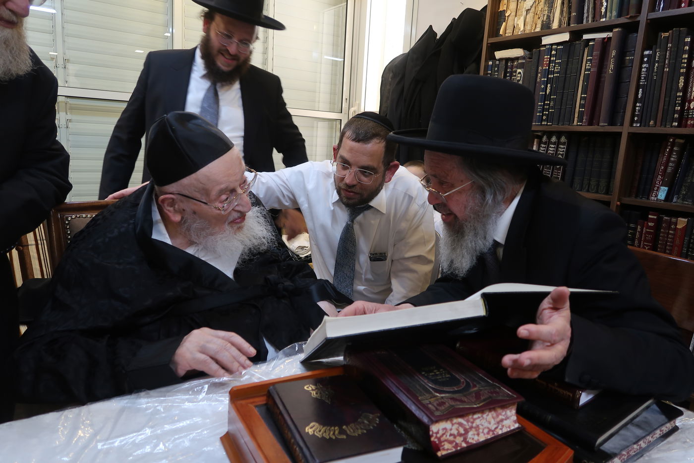 חג הפסח אצל הגרמ"צ ברגמן