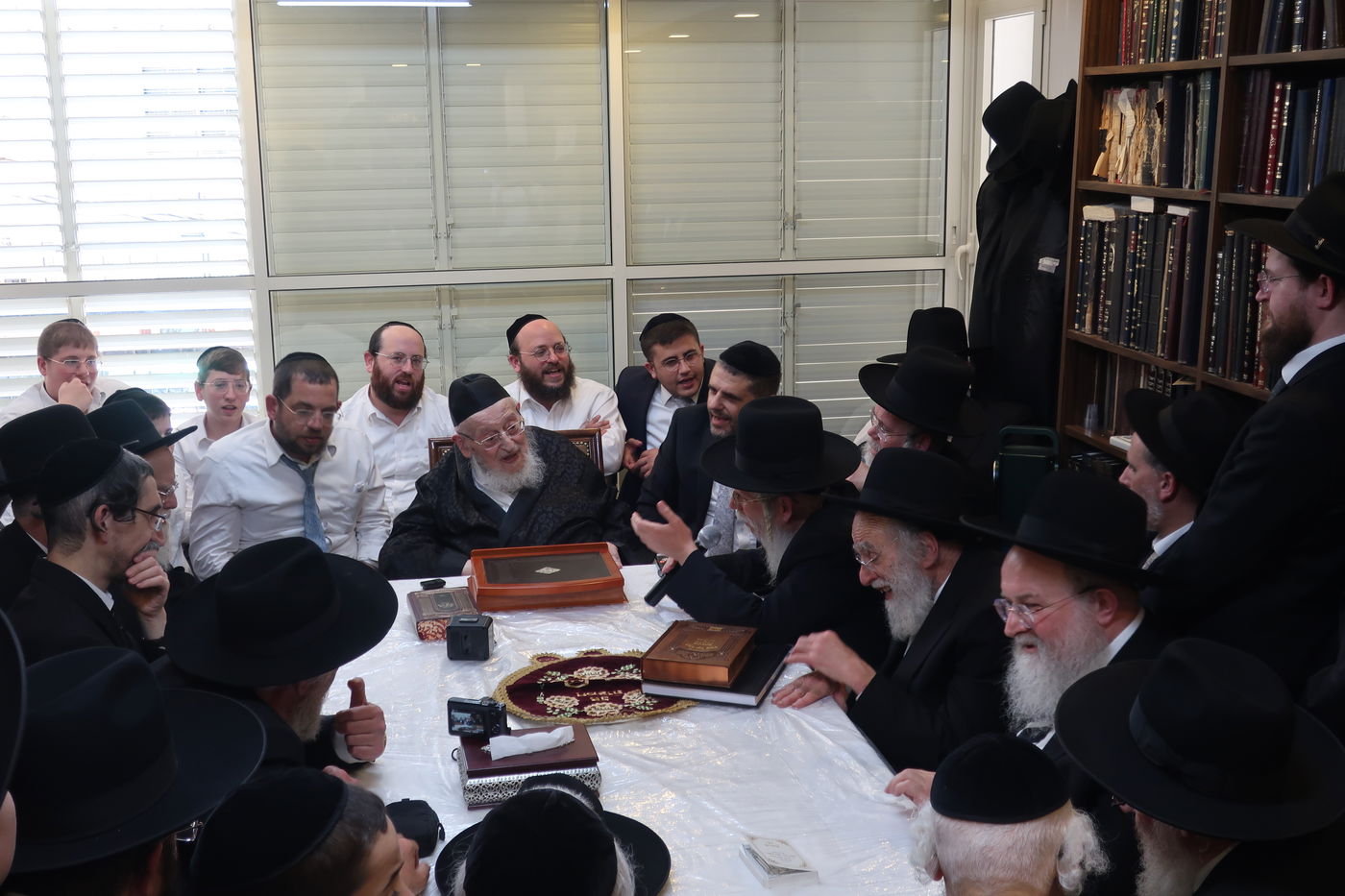 חג הפסח אצל הגרמ"צ ברגמן