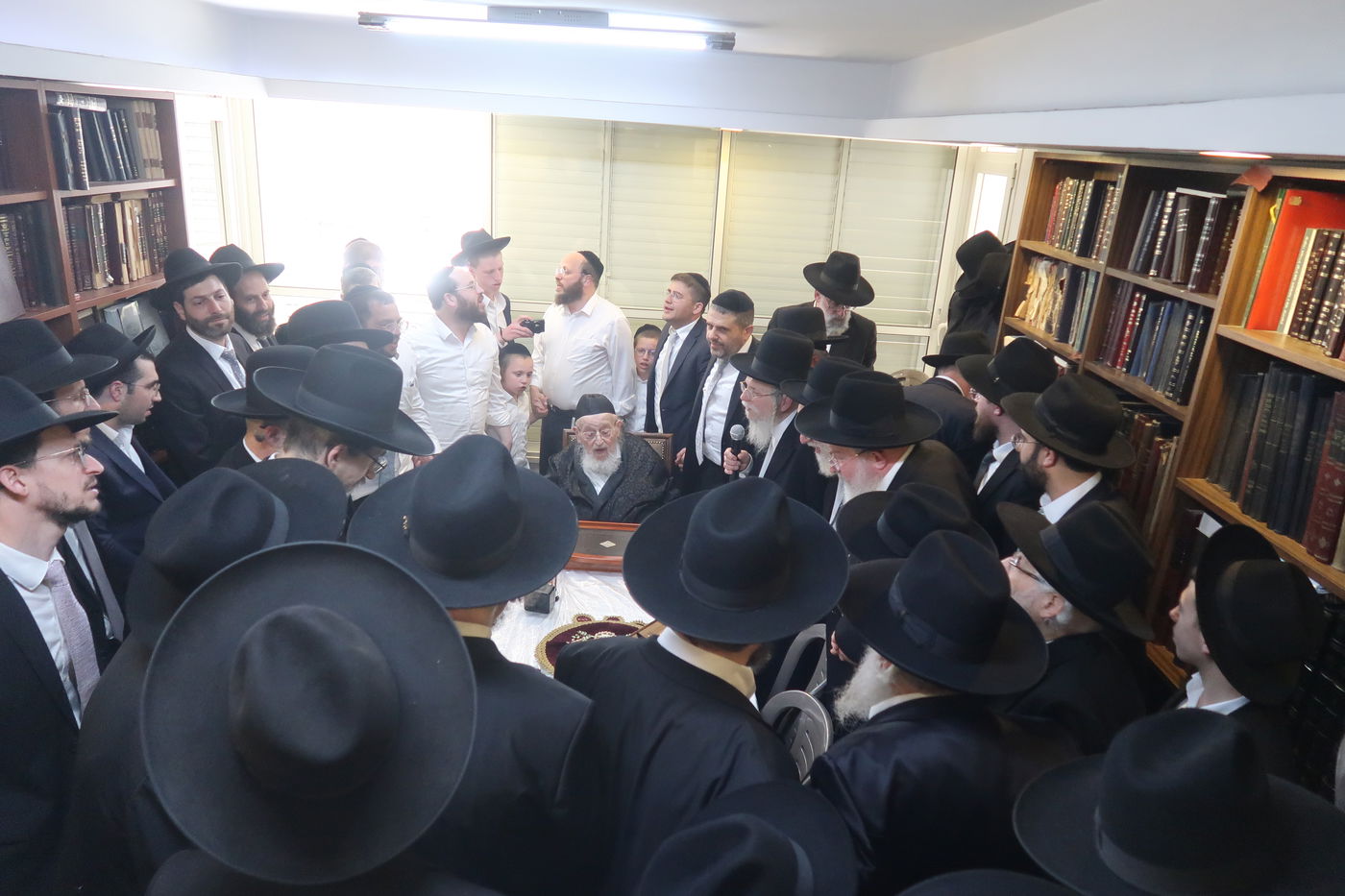 חג הפסח אצל הגרמ"צ ברגמן