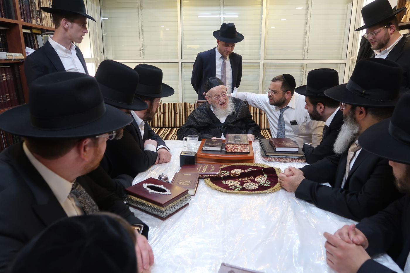 חג הפסח אצל הגרמ"צ ברגמן