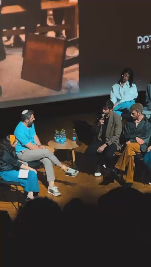 גד מגן על החרדים בכנס,