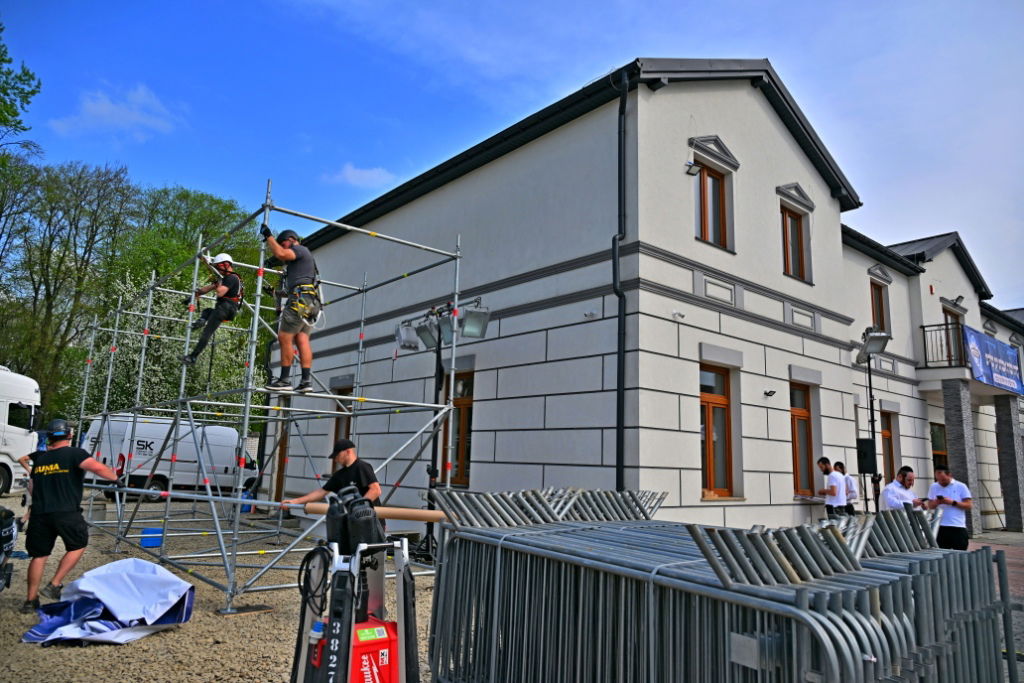 מראות ההכנות להילולא קדישא בצאנז