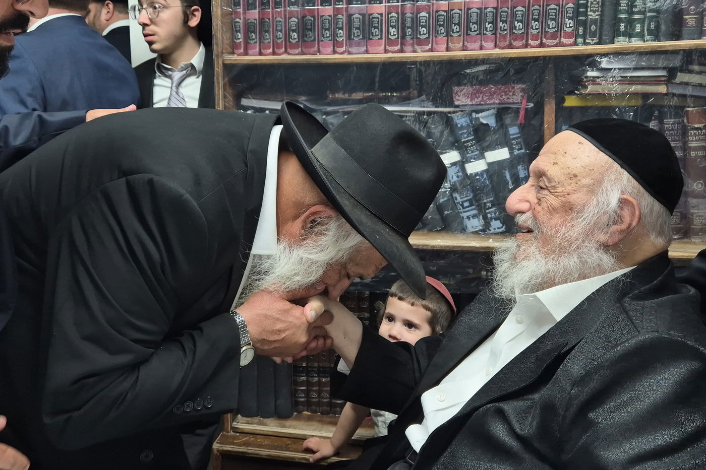 העלייה למעונו של ראש הישיבה הגרב"ד פוברסקי