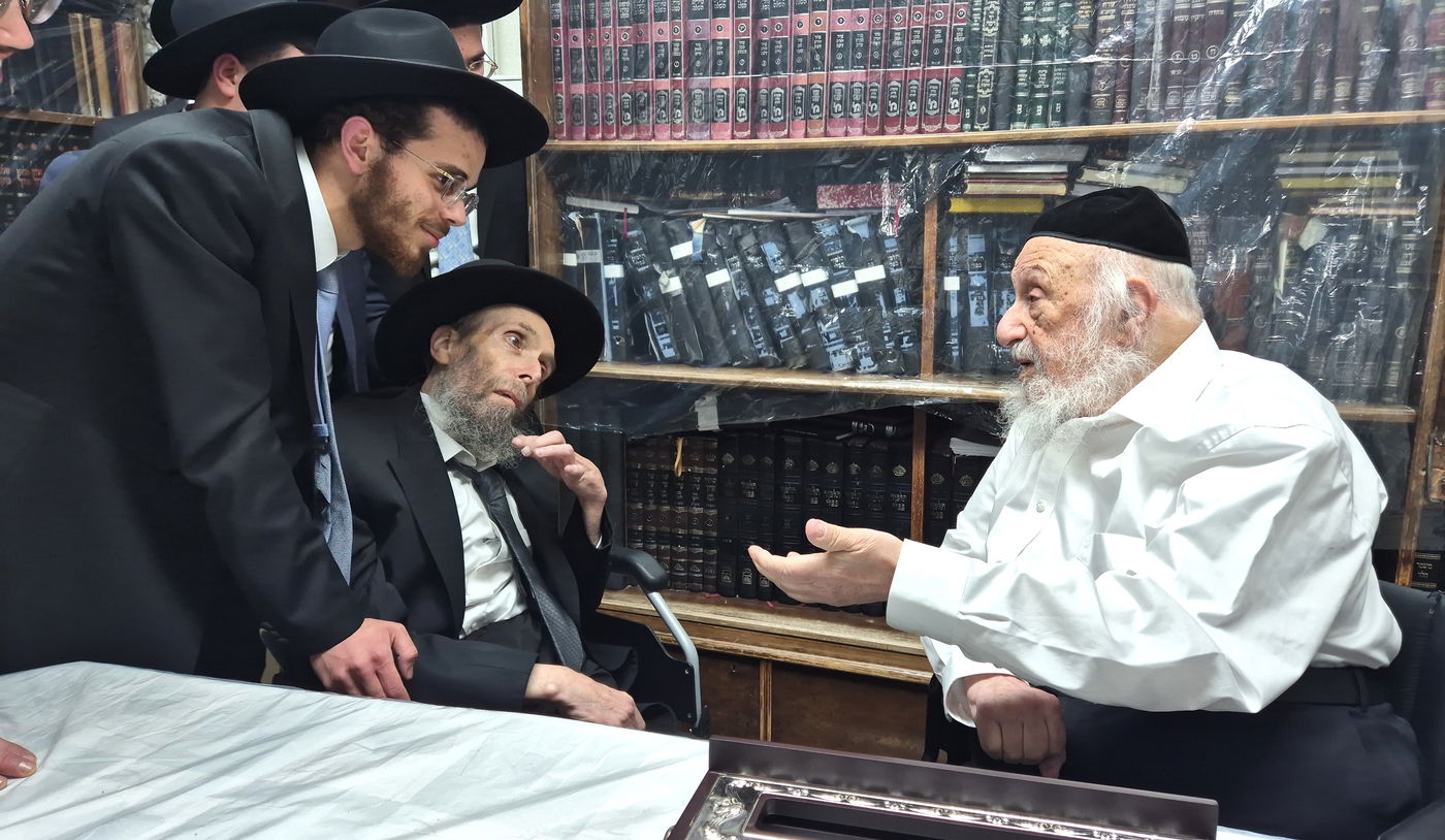 העלייה למעונו של ראש הישיבה הגרב"ד פוברסקי