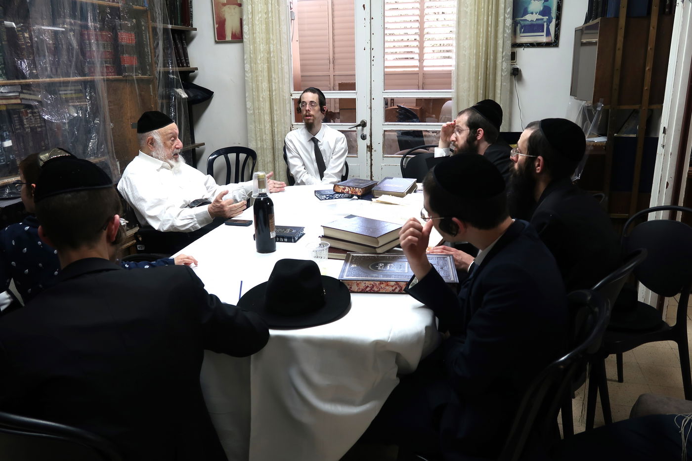 העלייה למעונו של ראש הישיבה הגרב"ד פוברסקי