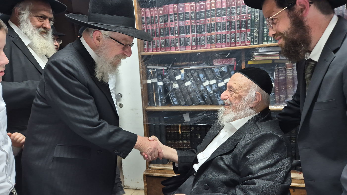 העלייה למעונו של ראש הישיבה הגרב"ד פוברסקי