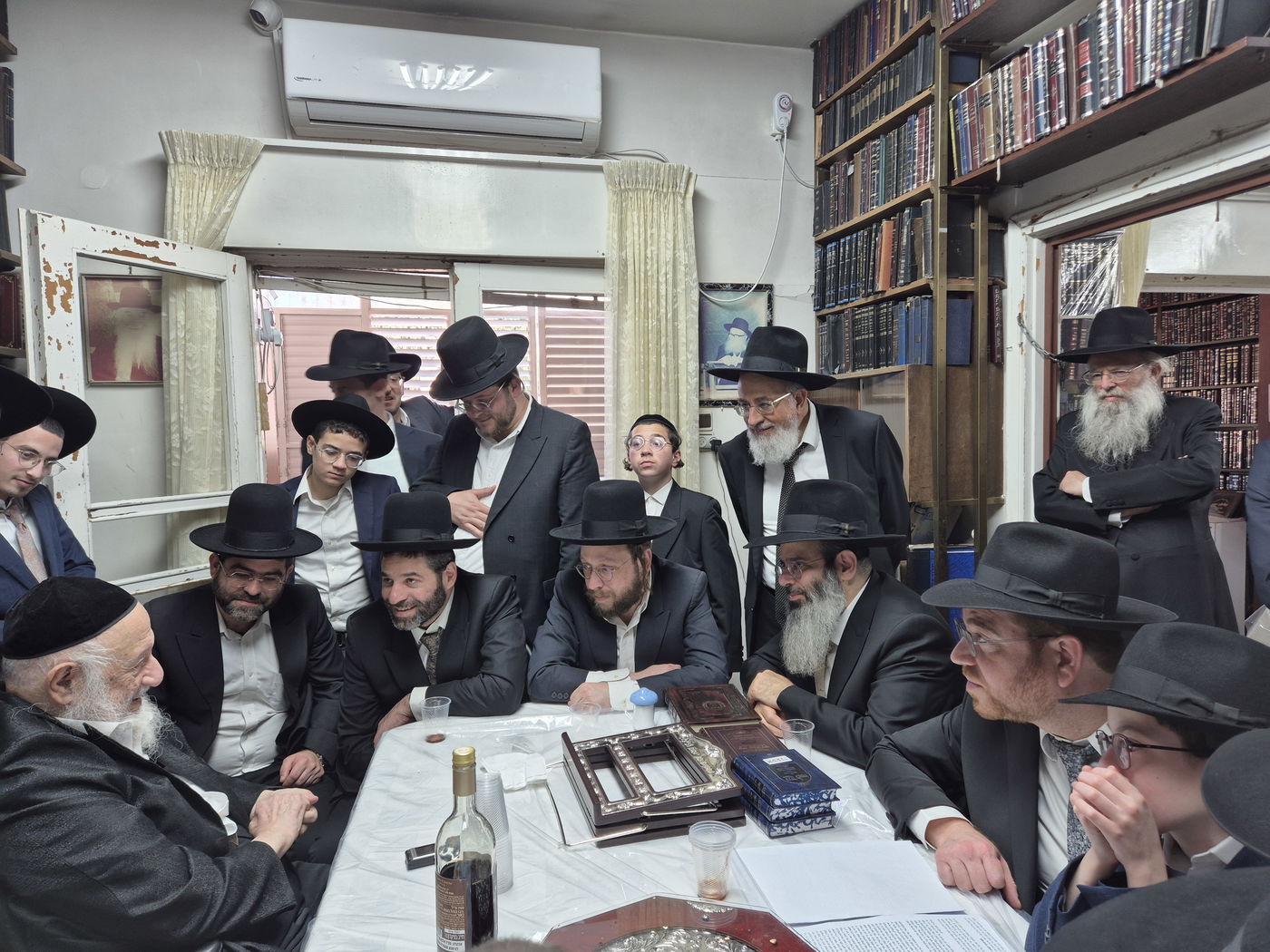 העלייה למעונו של ראש הישיבה הגרב"ד פוברסקי