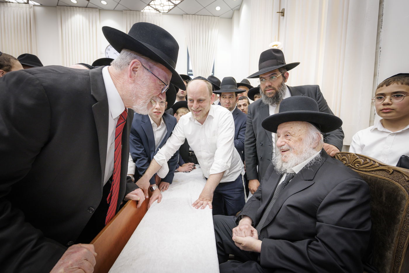 העלייה למעונו של ראש הישיבה הגרב"ד פוברסקי