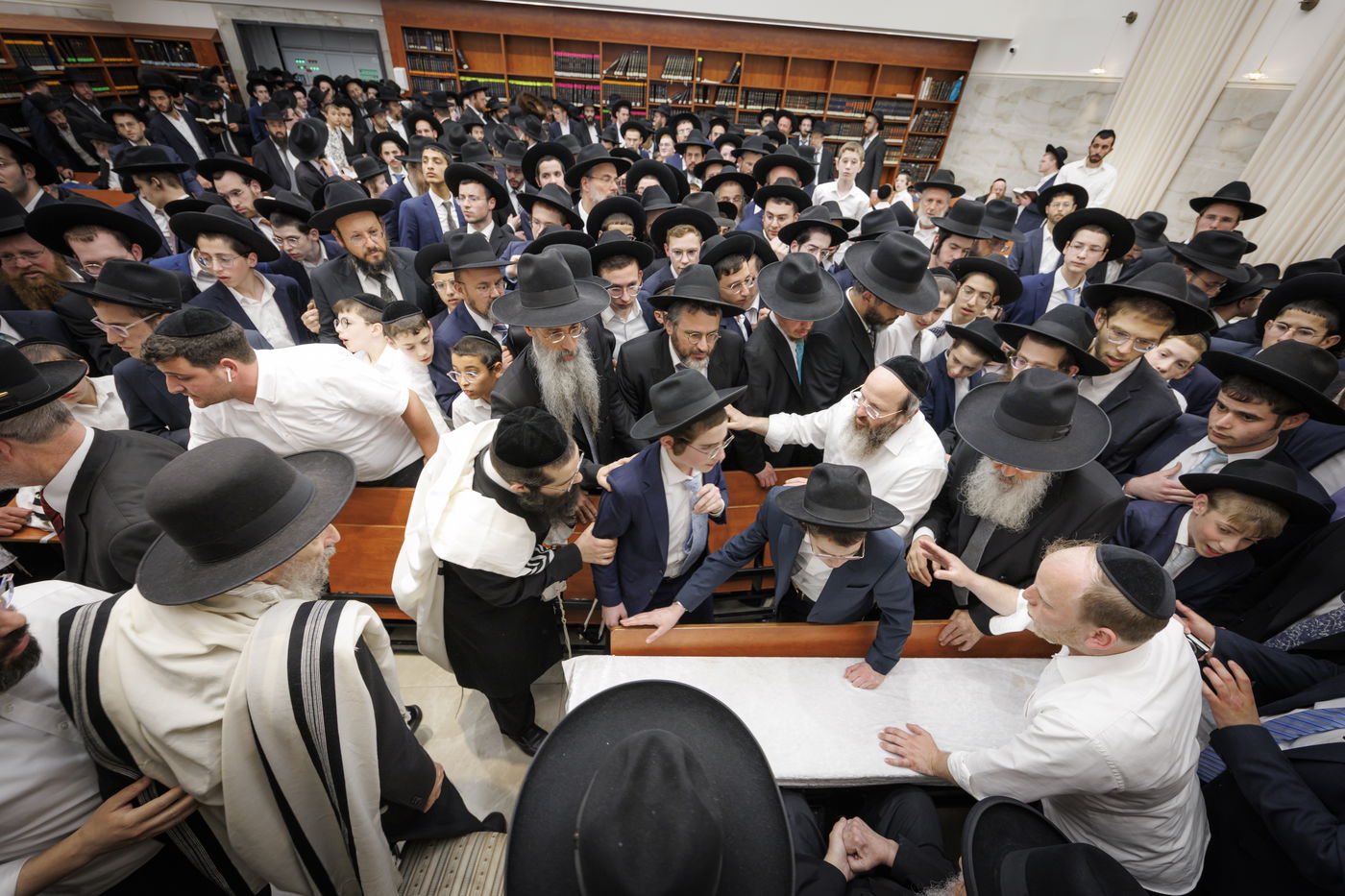 העלייה למעונו של ראש הישיבה הגרב"ד פוברסקי