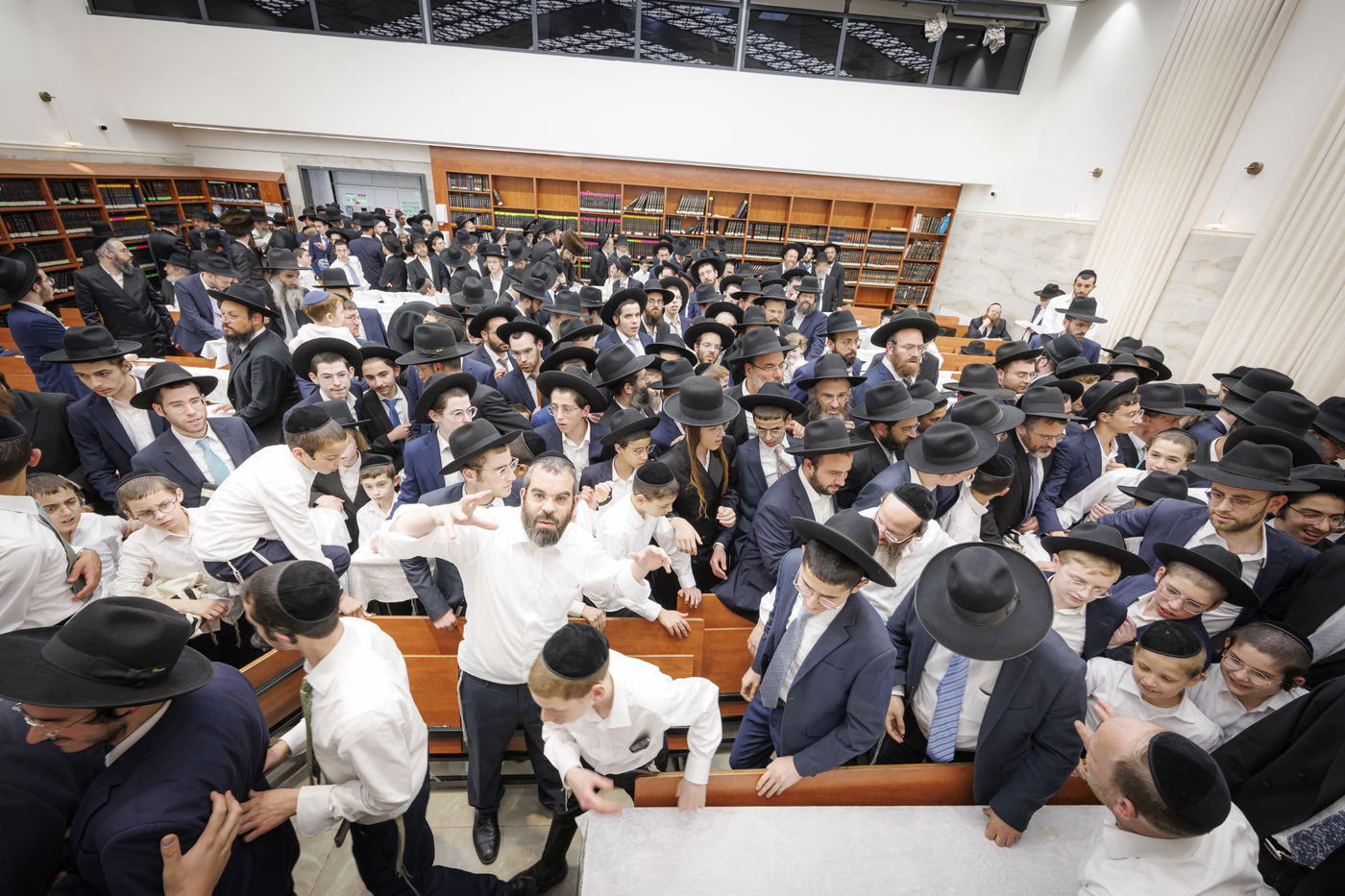 העלייה למעונו של ראש הישיבה הגרב"ד פוברסקי