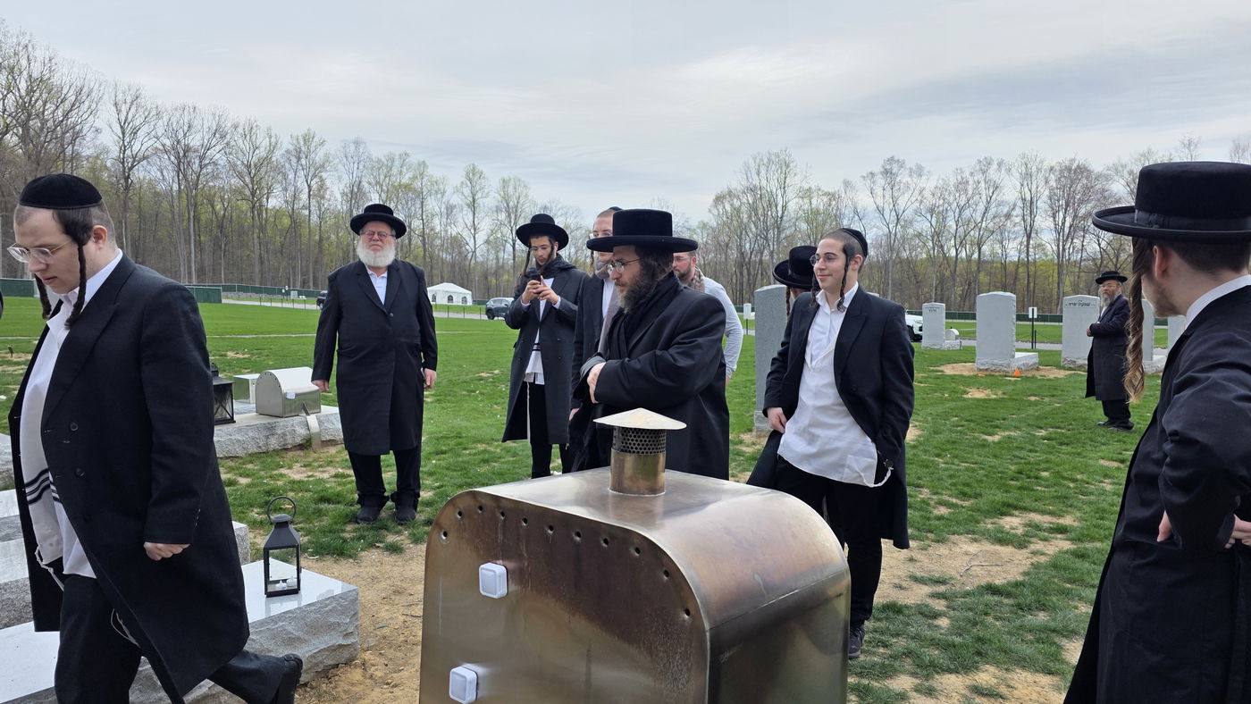 יארצייט ר' מיכאל שניצלער ז"ל