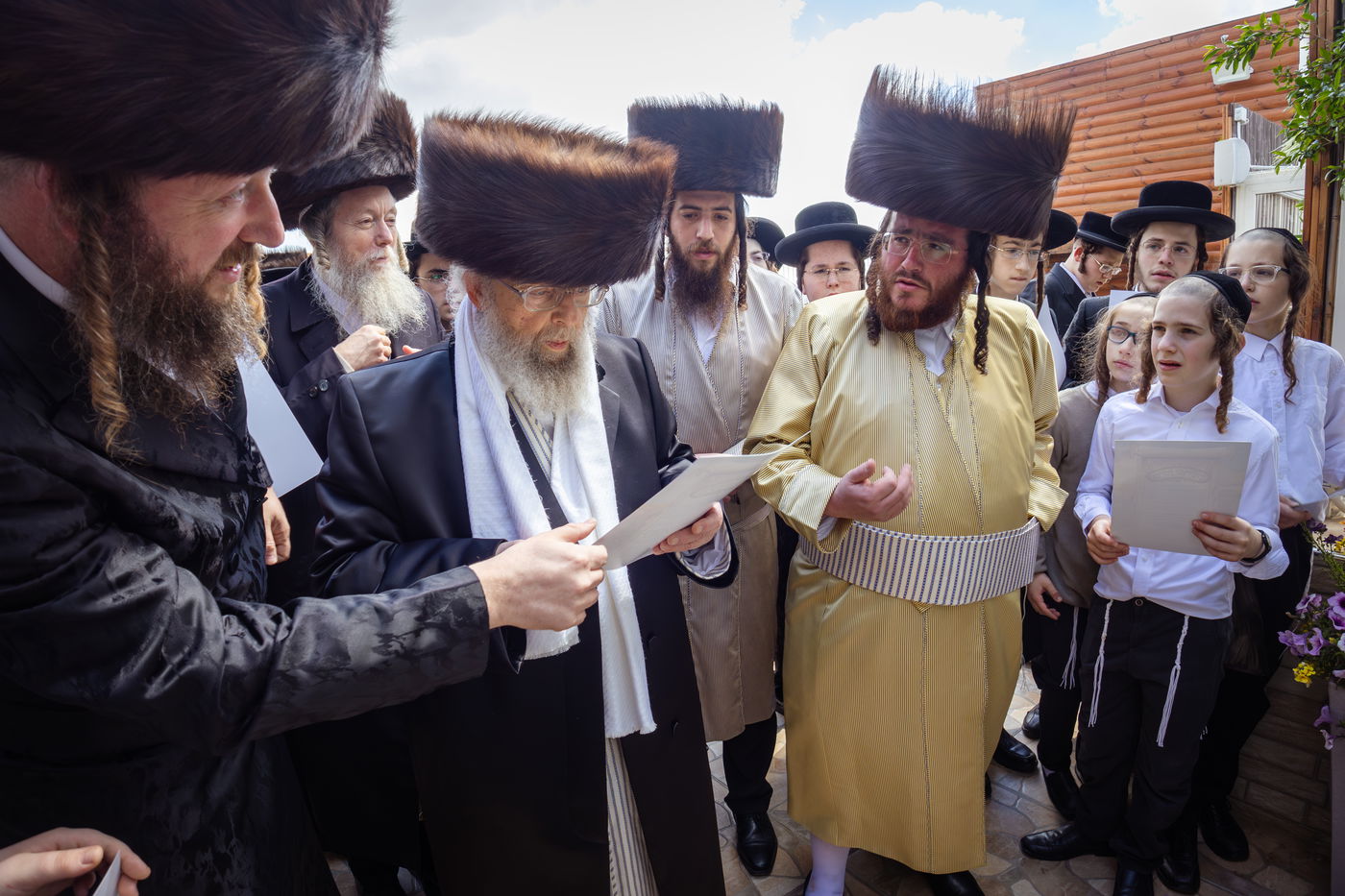 האדמו"ר מפינסק קרלין בברכת האילנות