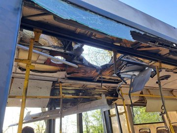 אירוע חריג: אוטובוס הותקף על ידי כטב"ם רוסי - תשעה נהרגו