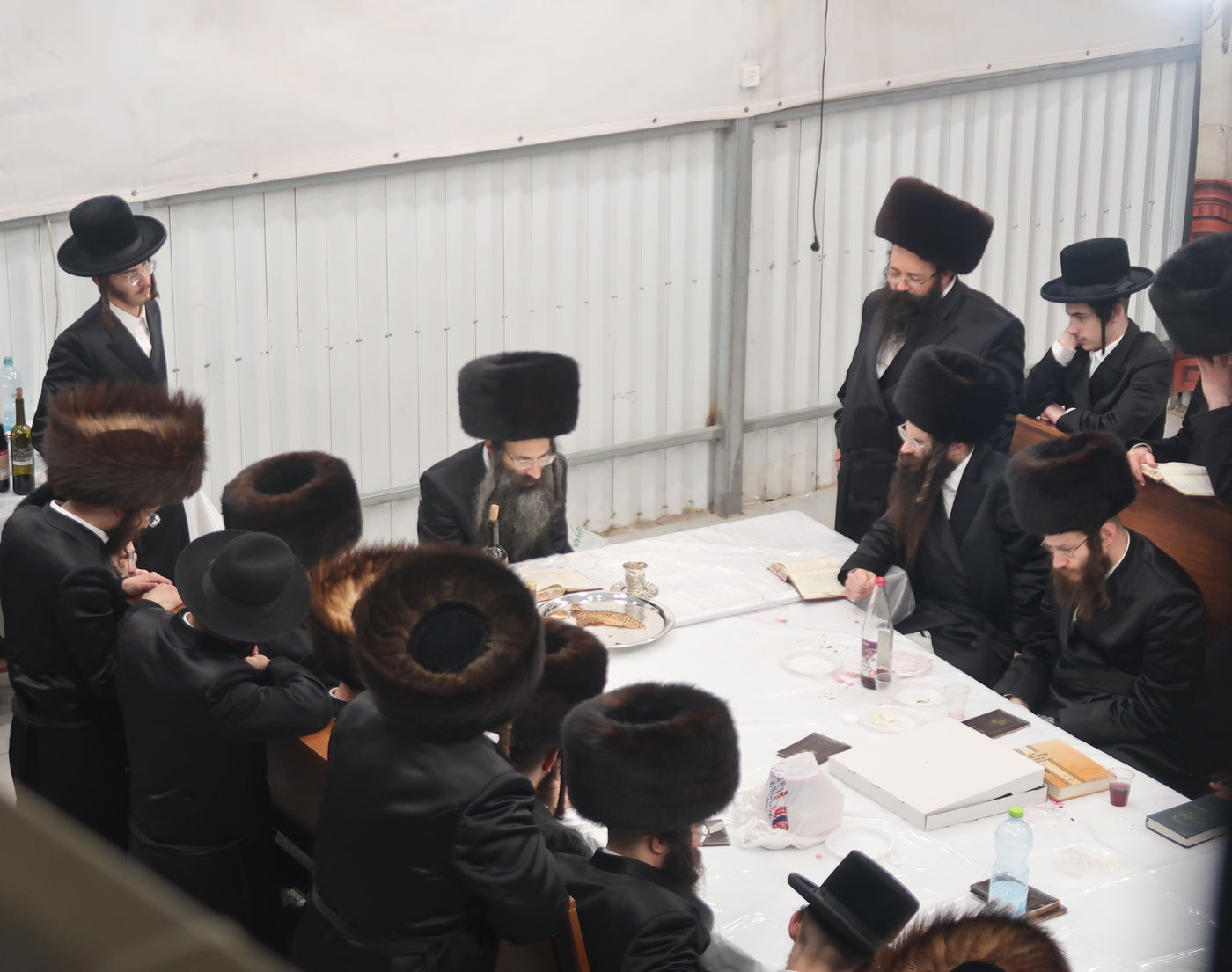 חג הפסח בחצה"ק סטריקוב ירושלים