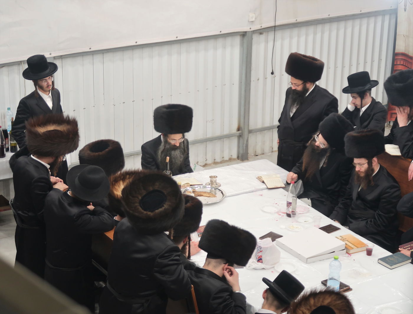 חג הפסח בחצה"ק סטריקוב ירושלים