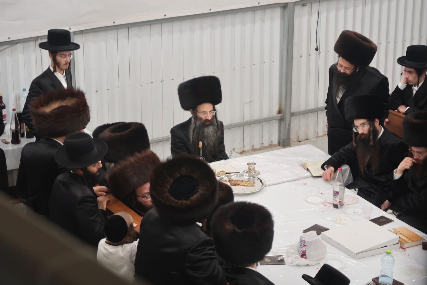 חג הפסח בחצה"ק סטריקוב ירושלים