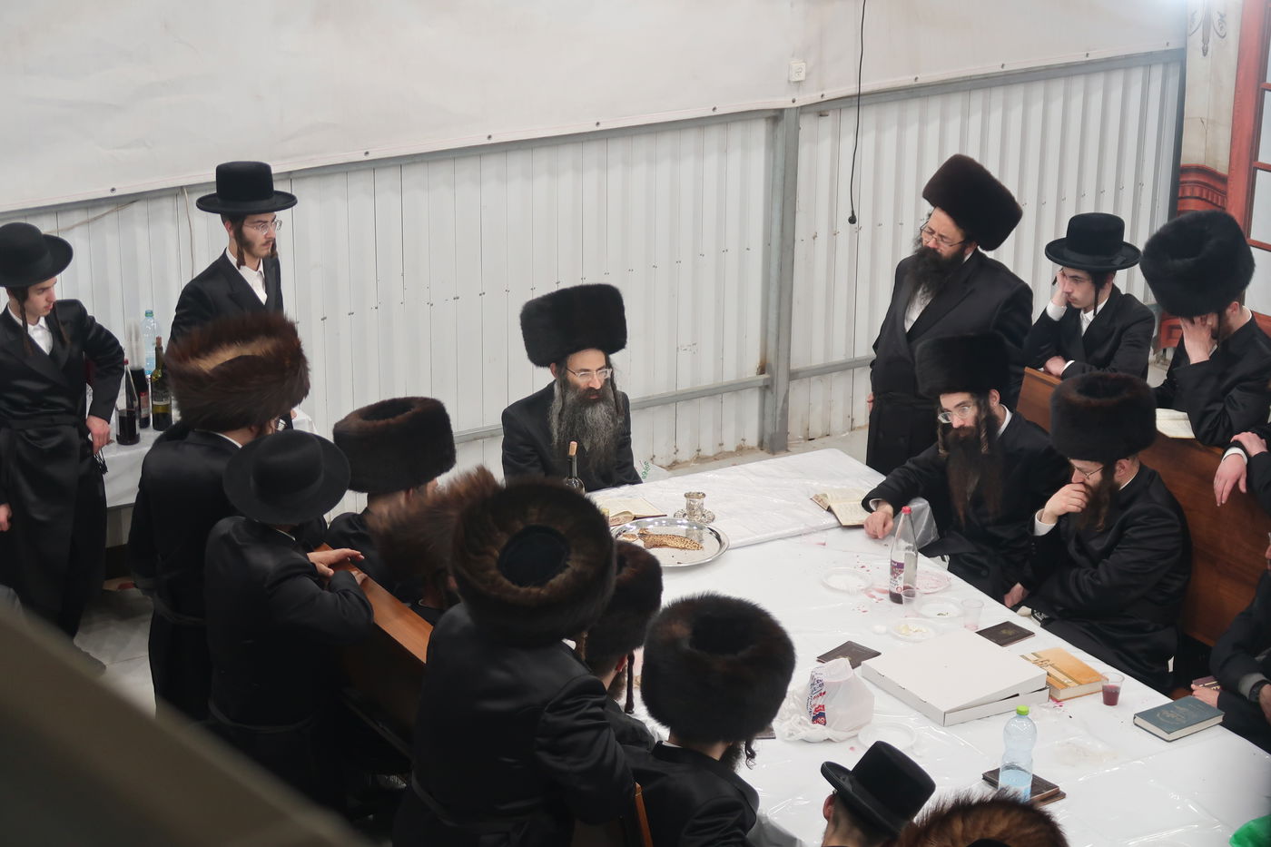 חג הפסח בחצה"ק סטריקוב ירושלים