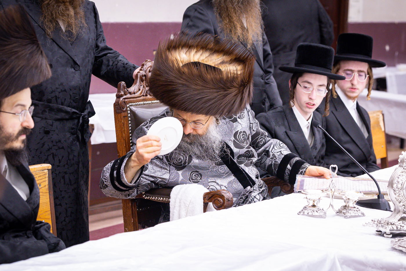 פסח בחצה"ק באבוב 45