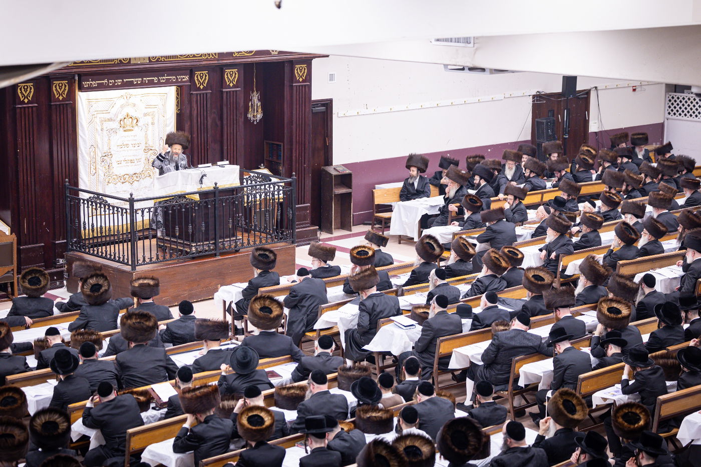 פסח בחצה"ק באבוב 45