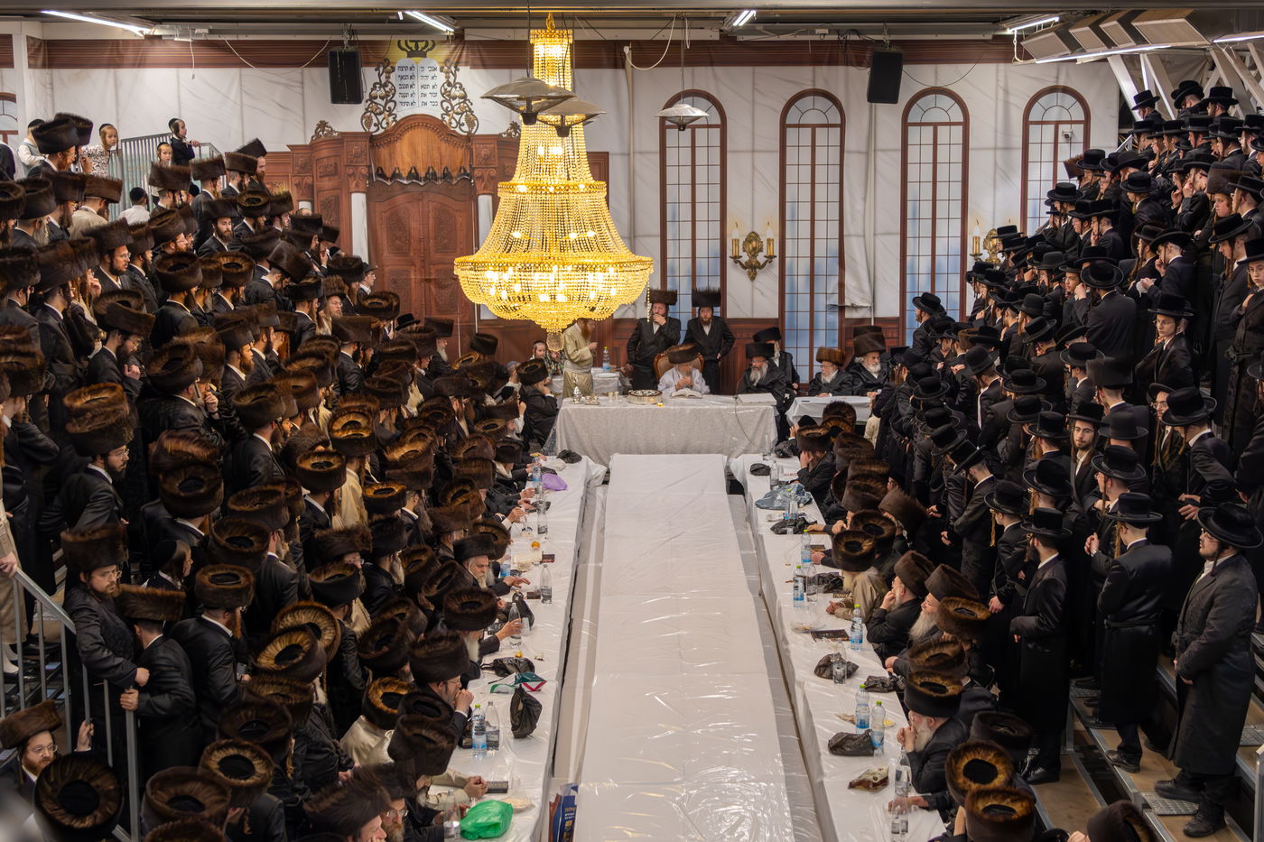 האדמו"ר מפינסק קרלין בטיש הילולת הרה"ק רבי אהרן הגדול מקרלין זי"ע