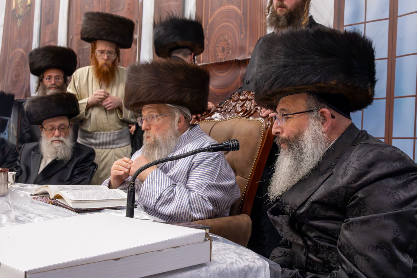 האדמו"ר מפינסק קרלין בטיש הילולת הרה"ק רבי אהרן הגדול מקרלין זי"ע