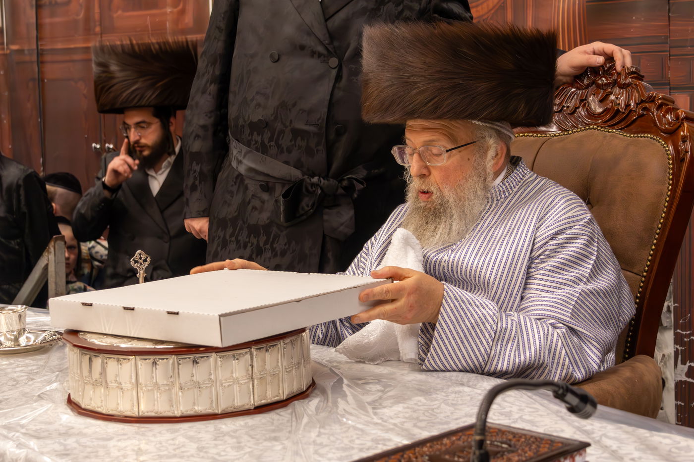 האדמו"ר מפינסק קרלין בטיש הילולת הרה"ק רבי אהרן הגדול מקרלין זי"ע