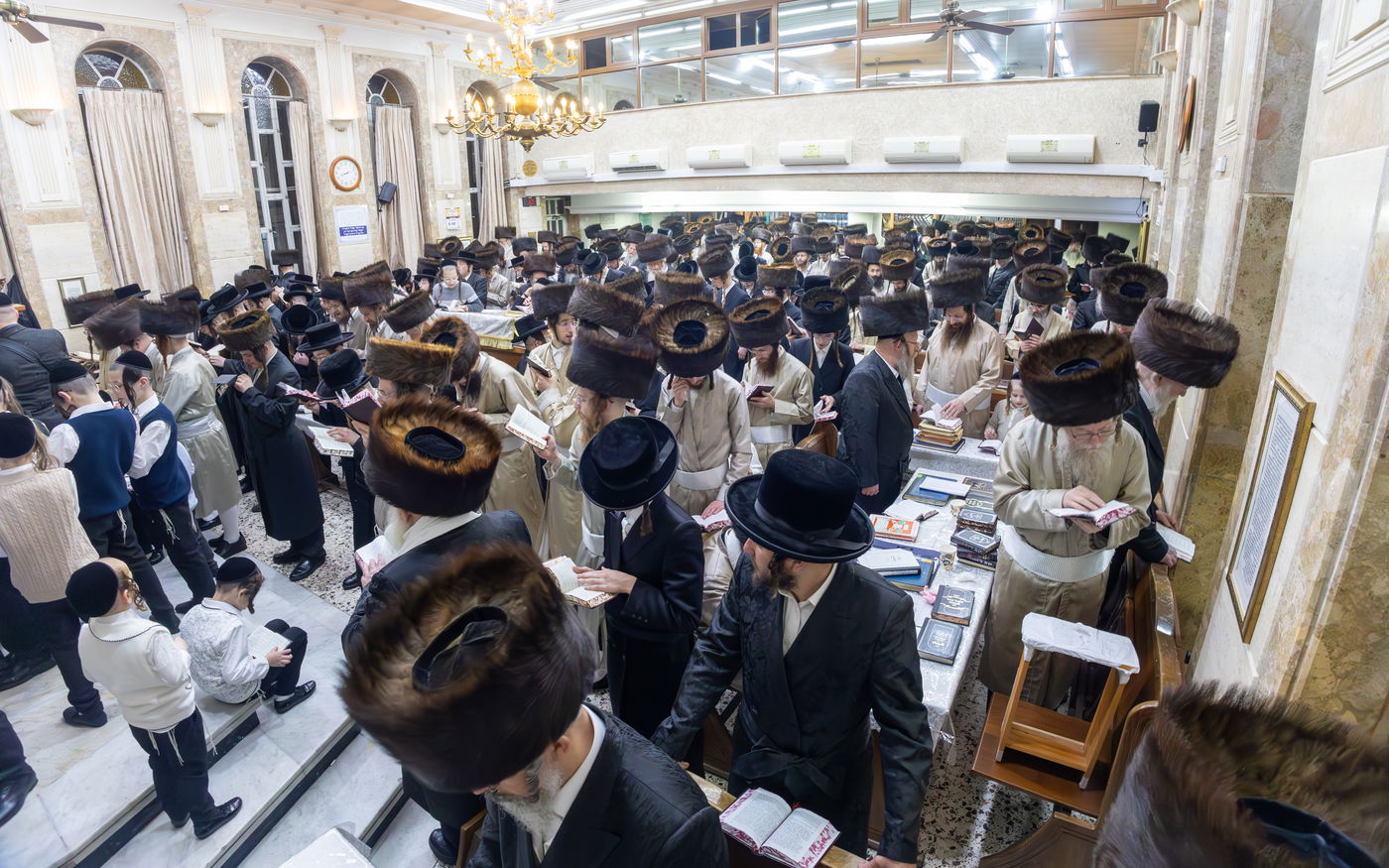 האדמו"ר מפינסק קרלין בספירת העומר הראשונה
