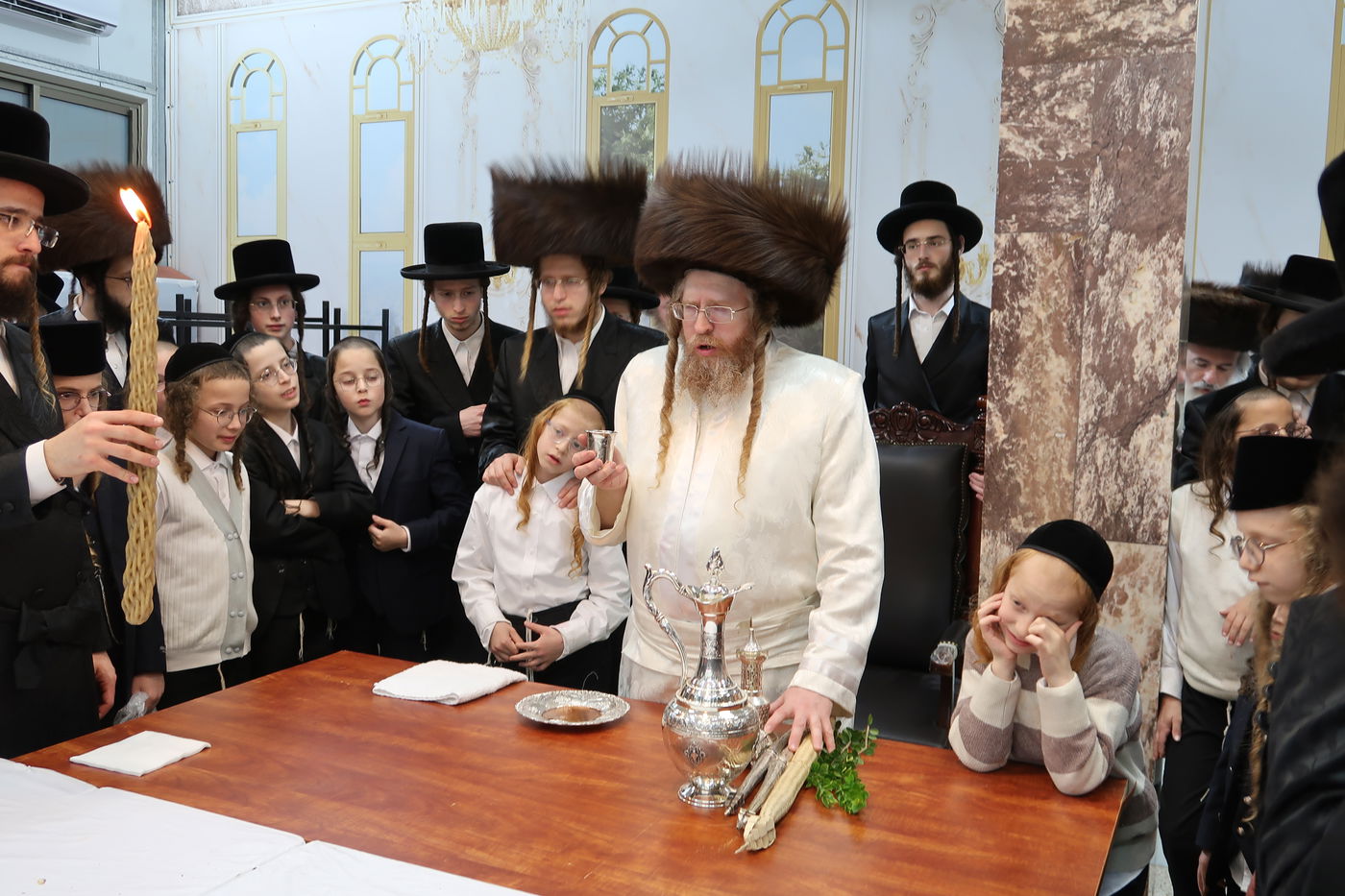 חג הפסח בחצה"ק שומרי אמונים