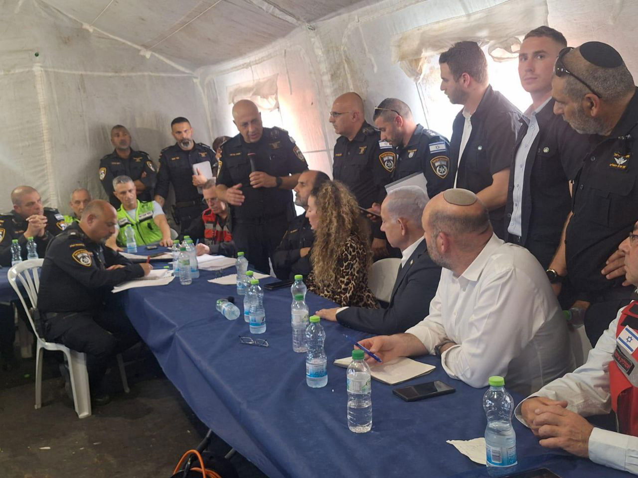 נתניהו המפכ"ל וסילמן בדיון הערכת המצב