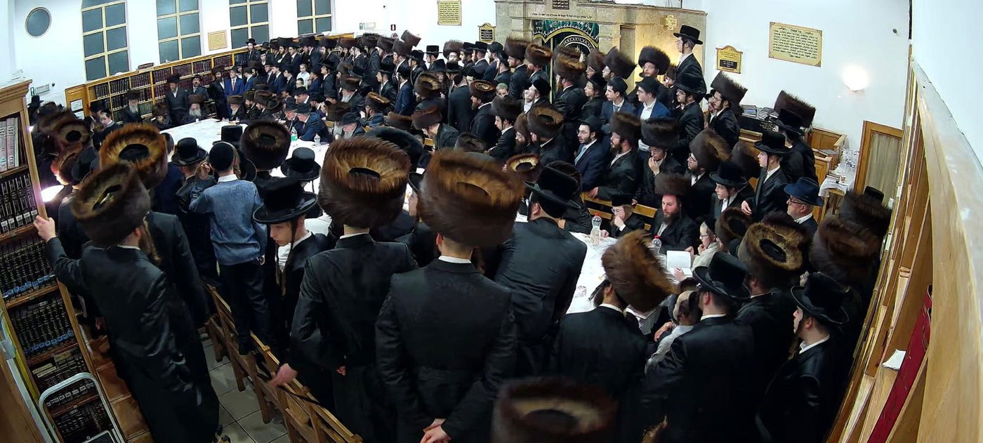 האדמו"ר מסאדיגורה בטיש באנטווערפן