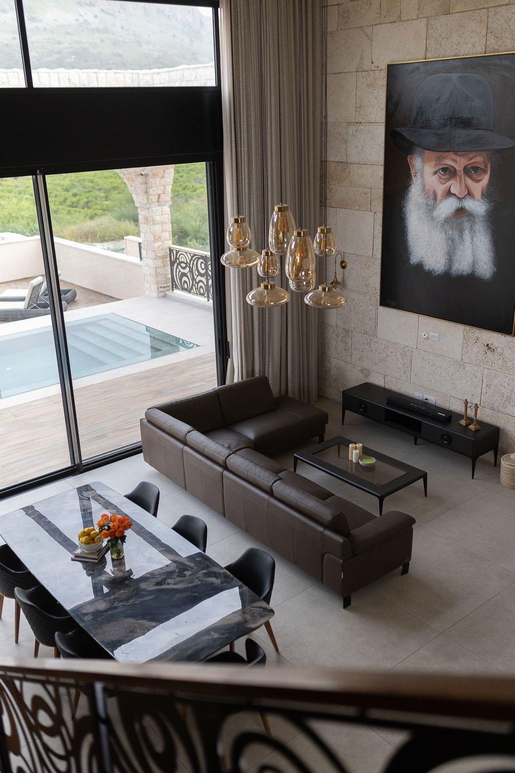 נינה של שלווה ויוקרה המציעה חוויית נופש בלתי נשכחת לזוגות, משפחות וקבוצות