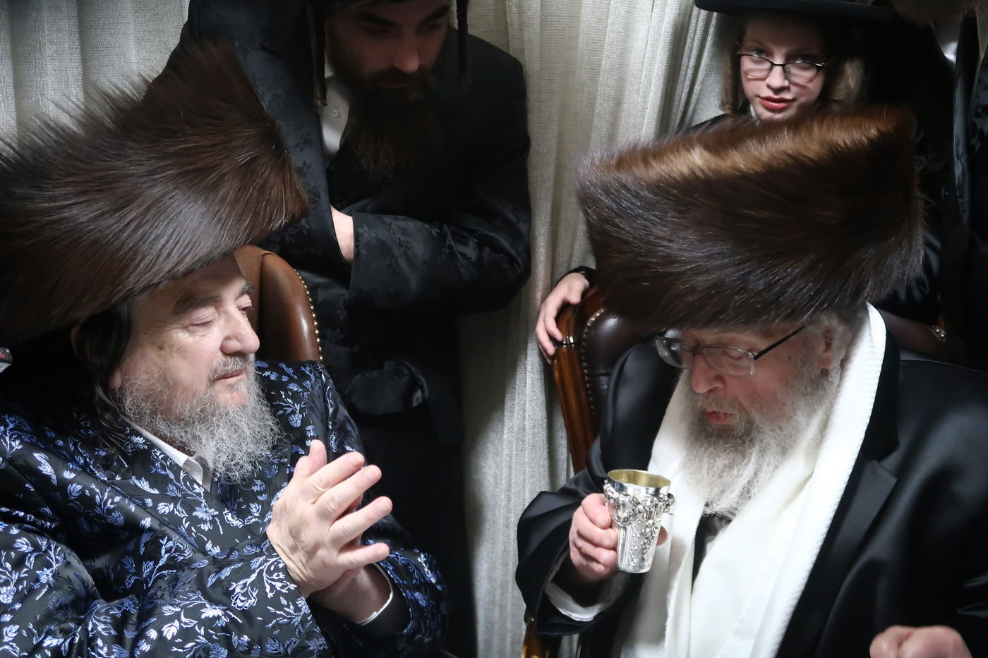 האדמו"ר מפינסק קרלין בביקור אצל הגרי"מ שכטר