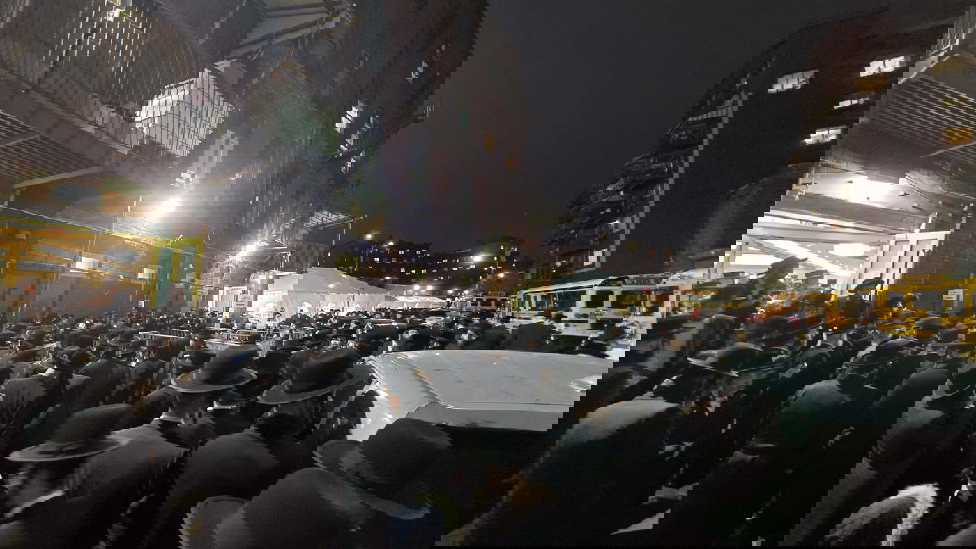 חג הפסח בחצה"ק קראלי