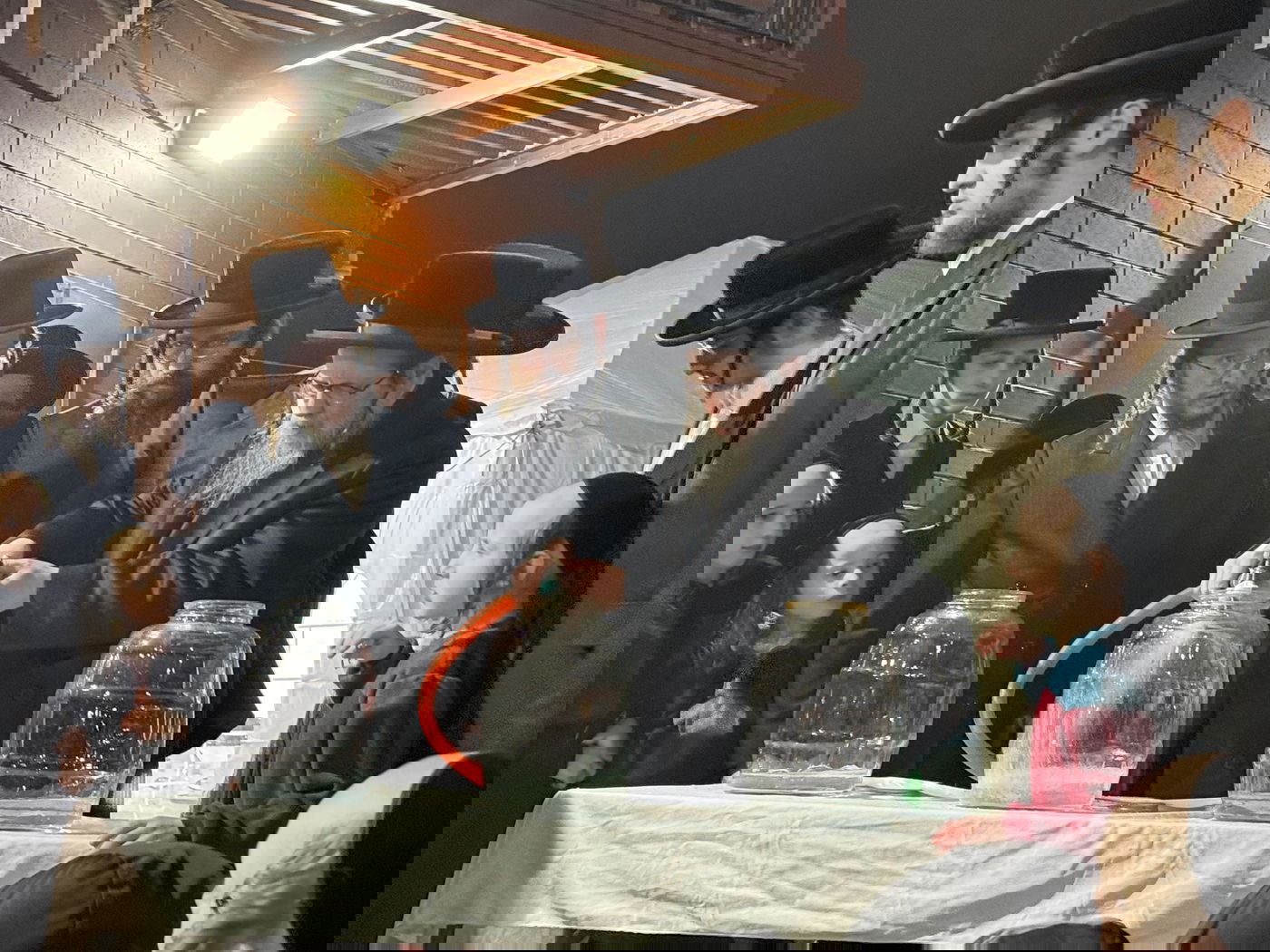 חג הפסח בחצה"ק קראלי