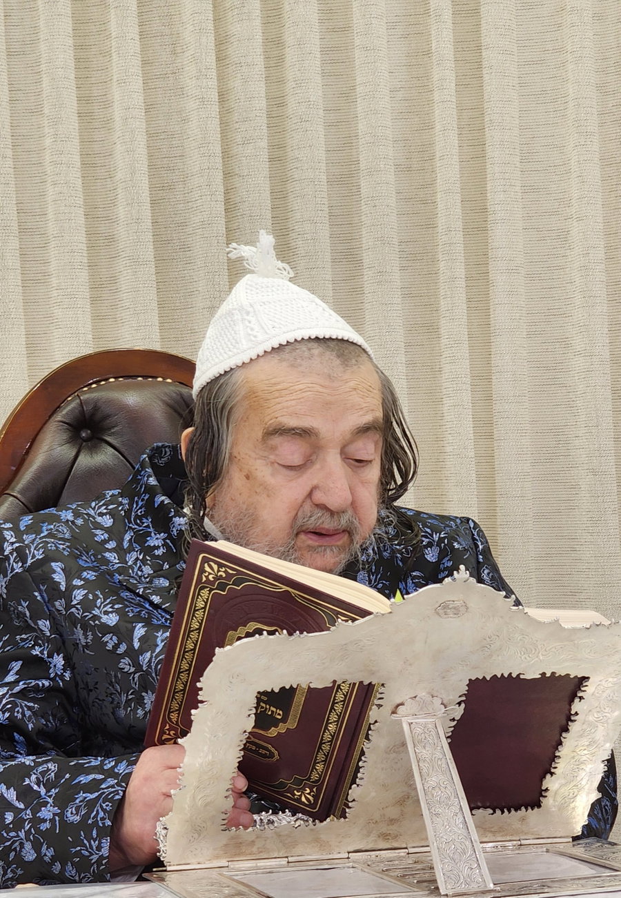תל תלפיות: הגרי"מ שכטר חנך את מעונו החדש בירושלים