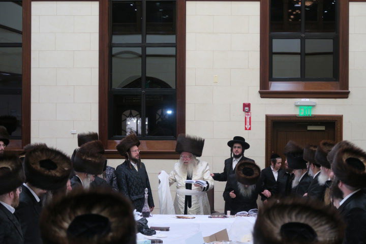 חג הפסח בחצה"ק ניקלשבורג